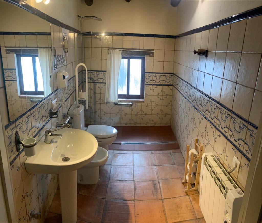 Alojamientos Turisticos Biarritz Fuenteheridos Bagian luar foto